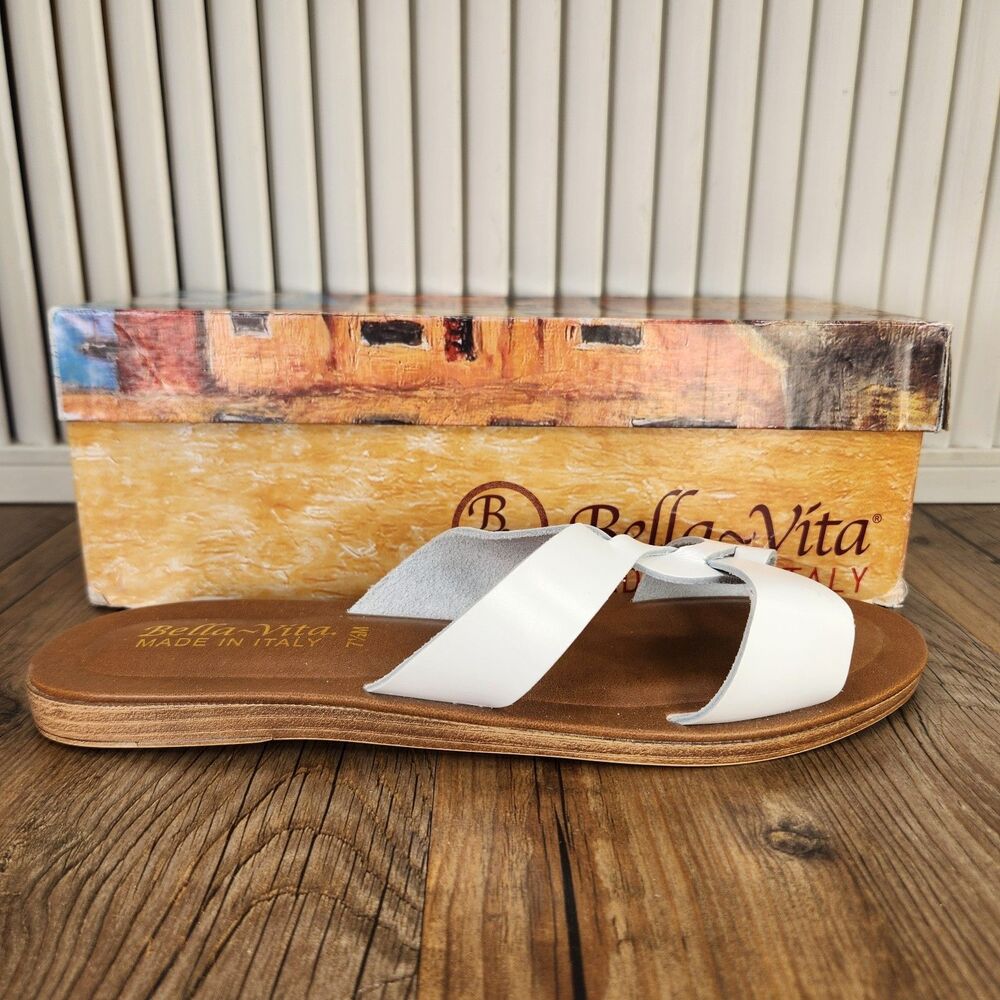 Bella Vita Dov Slide Sandals Womens Size 7.5 M White Italian Leather Summer Chic